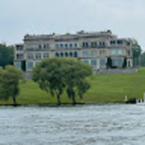 Meet your Posher, Catherine